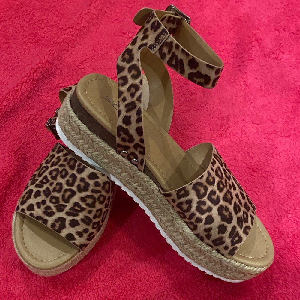 Soda Leopard Print Espadrille Platform Sandals - Brown/Tan